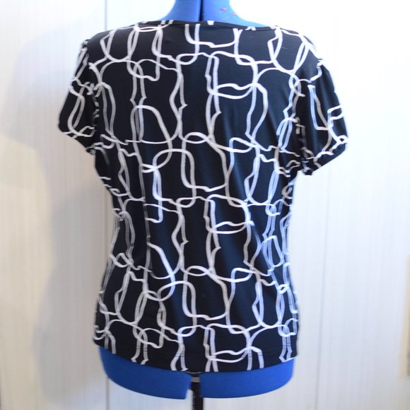 Black and White Work Blouse - Picture 3 of 4